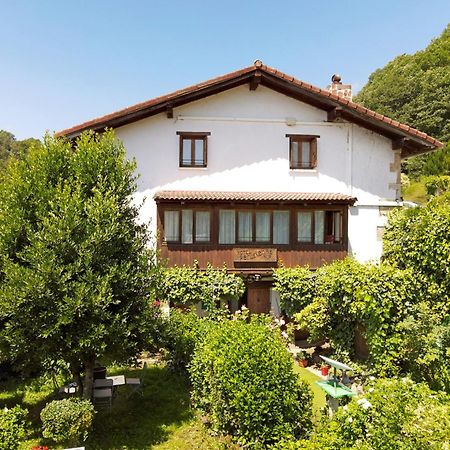 Hotel Peruskenea Jaunsaras Dış mekan fotoğraf