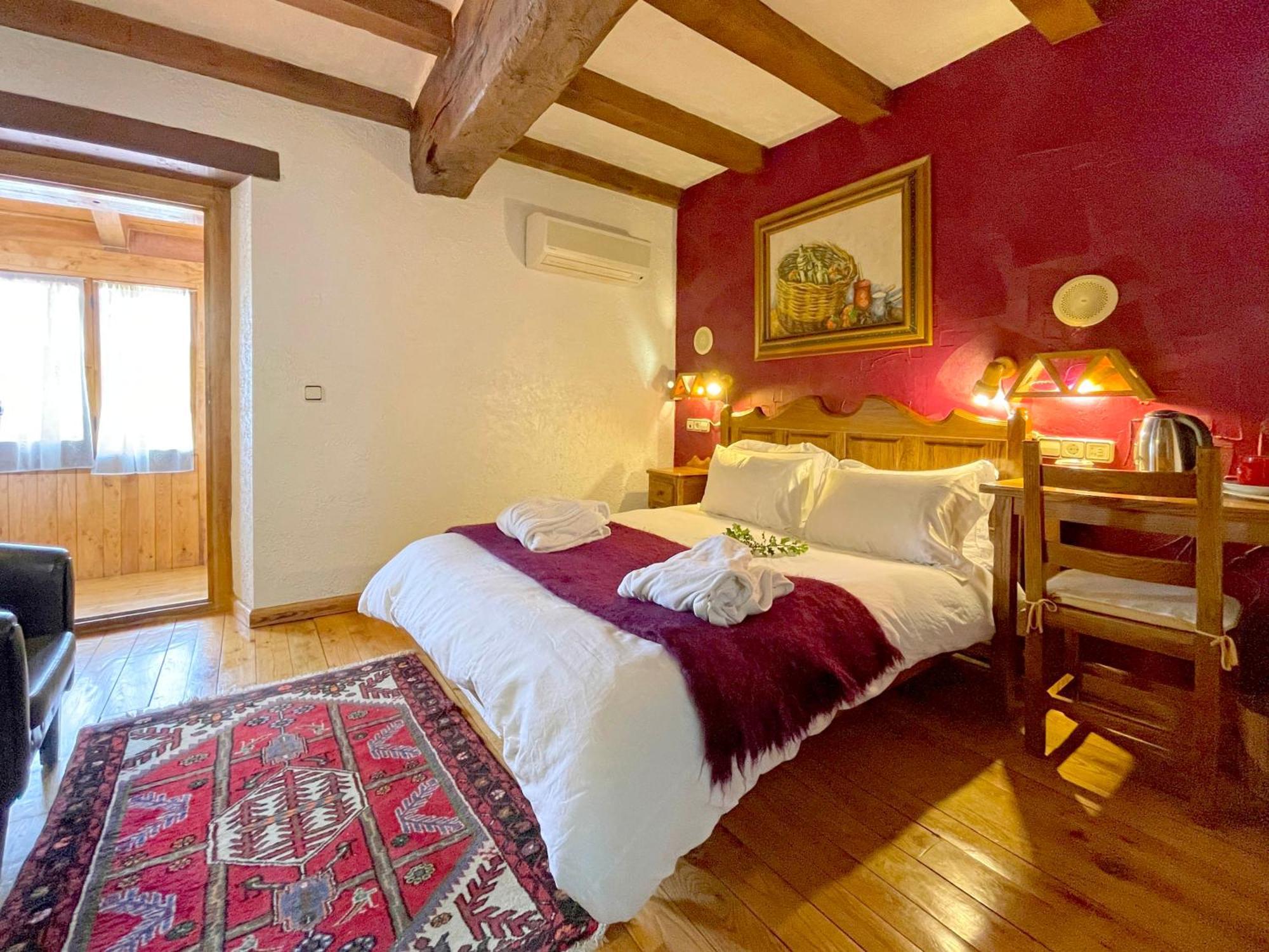 Hotel Peruskenea Jaunsaras Dış mekan fotoğraf